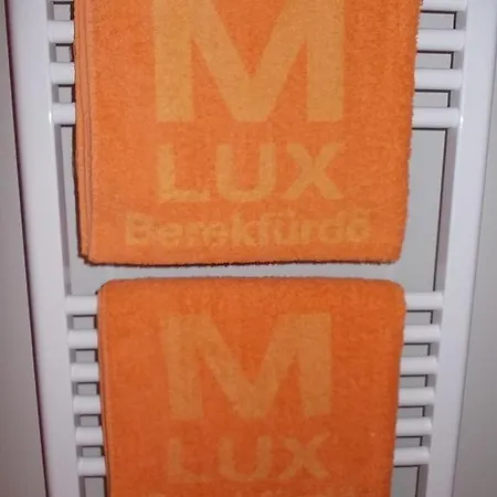 Maxilux Apartament *