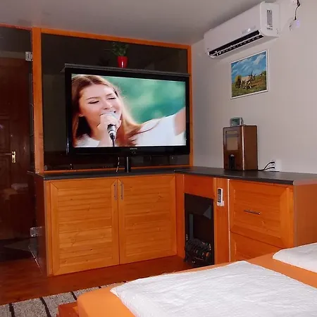 Maxilux Berekfürdő